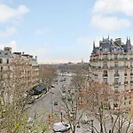Spacious Apartment 3Br